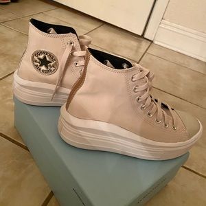 Suede Platform Converse Tan w/bronze metallic logo